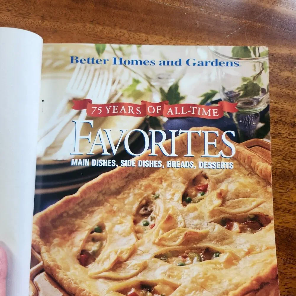 Better Homes and Gardens 75 Years of All-Time Favorites Cookbook 1997 HCDJ
